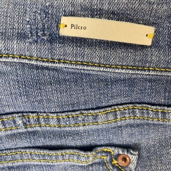 Pilcro Anthropologie Slim Boyfriend Denim Shorts Embroidered Side Taping Size 26 - Picture 2 of 16